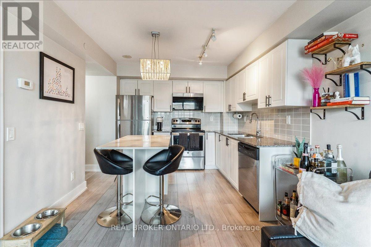 401 - 1215 Bayly Street, Pickering, Ontario  L1W 1L7 - Photo 5 - E12983002