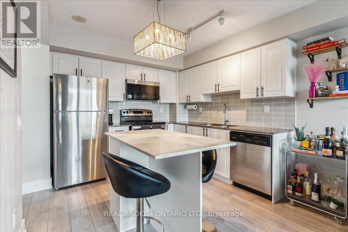 401 - 1215 Bayly Street, Pickering, Ontario  L1W 1L7 - Photo 6 - E12983002