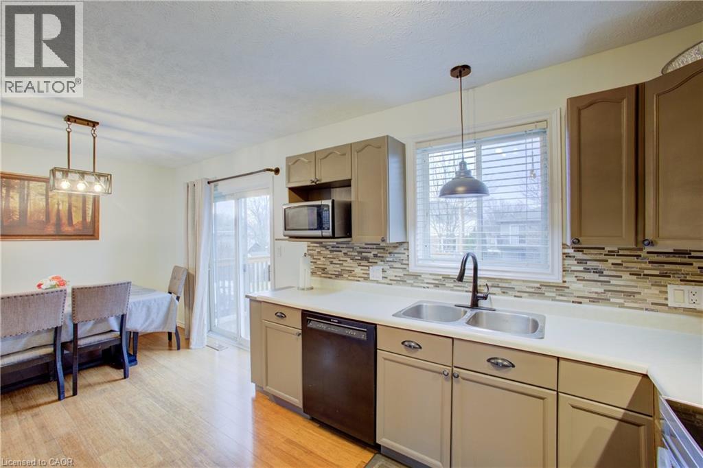 647 Kennard Crescent, Kincardine, Ontario  N2Z 1T4 - Photo 15 - 40814315