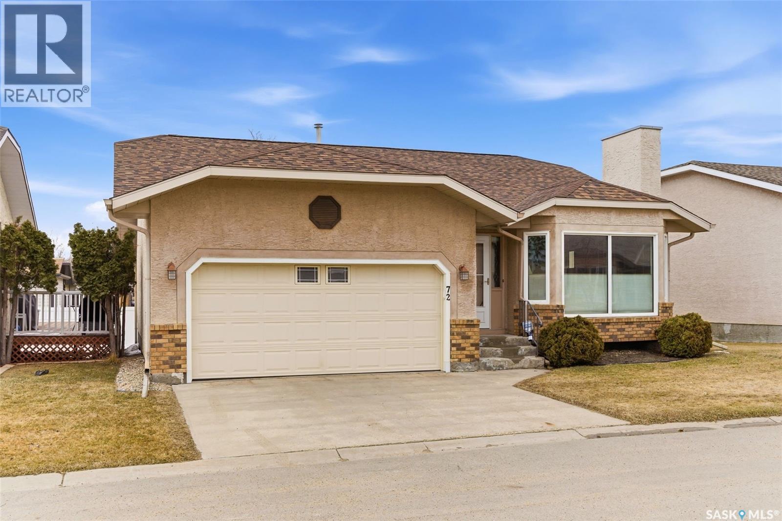 72 Greensboro Drive, Regina, Saskatchewan  S4S 7G1 - Photo 2 - SK032590