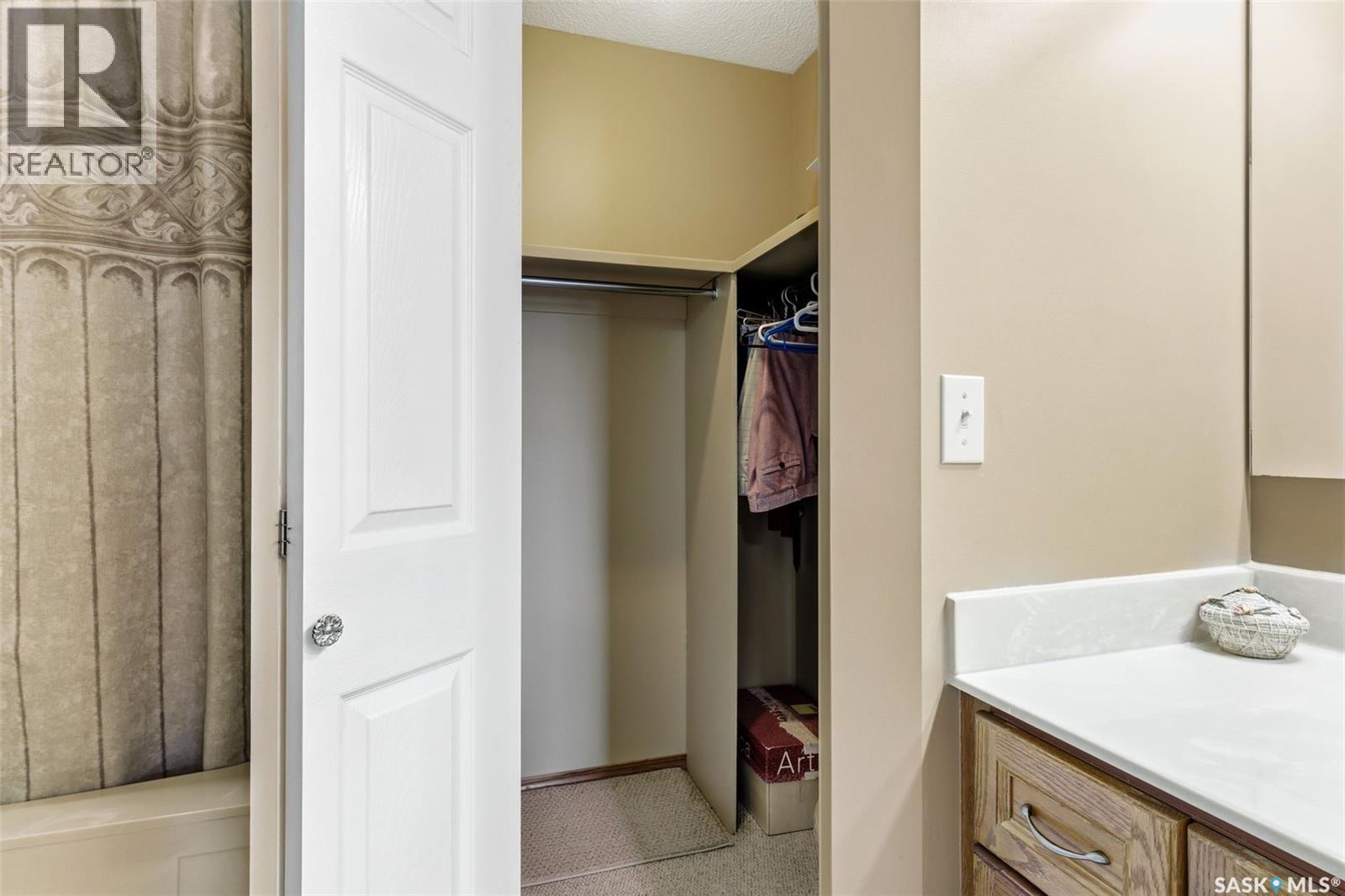 72 Greensboro Drive, Regina, Saskatchewan  S4S 7G1 - Photo 21 - SK032590