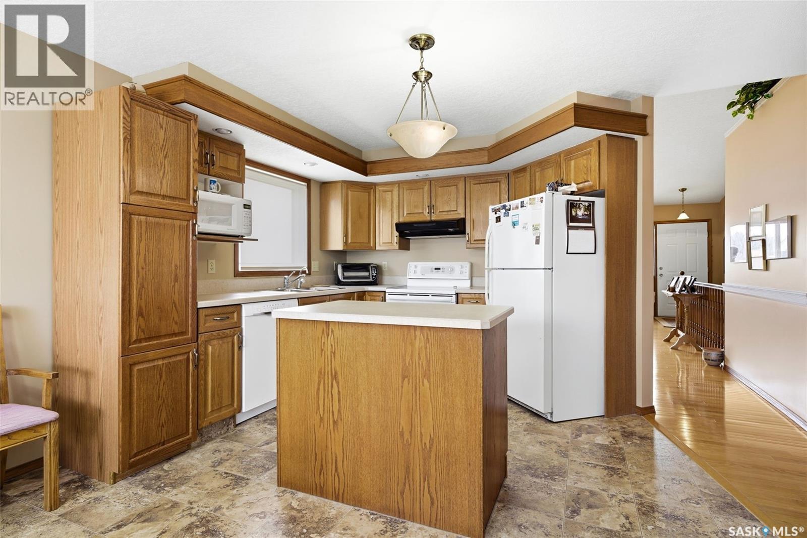 72 Greensboro Drive, Regina, Saskatchewan  S4S 7G1 - Photo 9 - SK032590