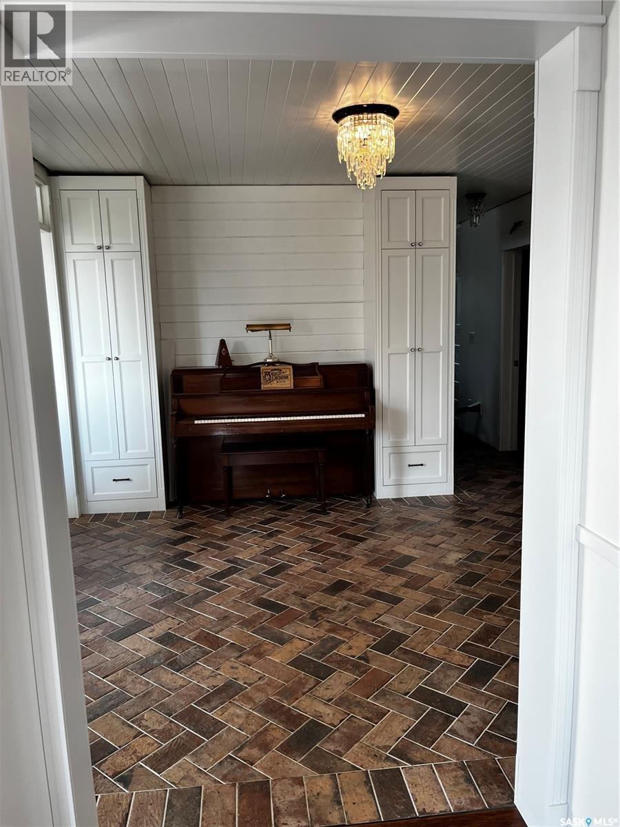 1306 Assiniboia Avenue, Grenfell, Saskatchewan  S0G 2B0 - Photo 15 - SK032583