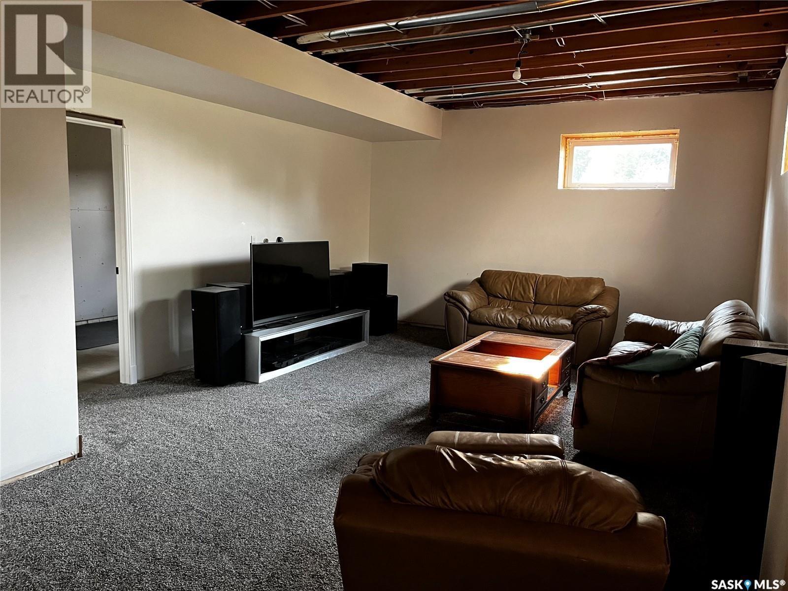 1306 Assiniboia Avenue, Grenfell, Saskatchewan  S0G 2B0 - Photo 44 - SK032583