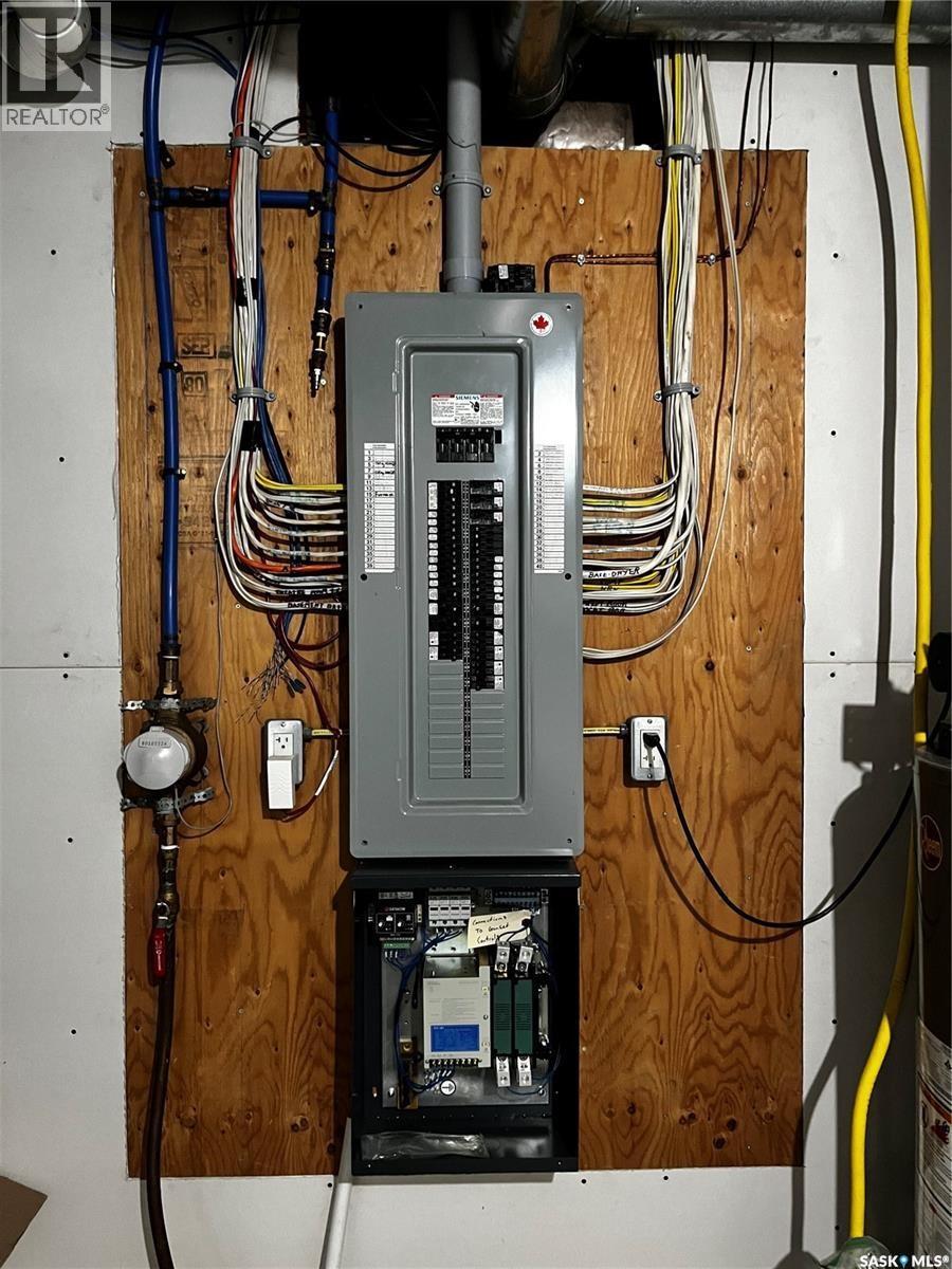 1306 Assiniboia Avenue, Grenfell, Saskatchewan  S0G 2B0 - Photo 46 - SK032583