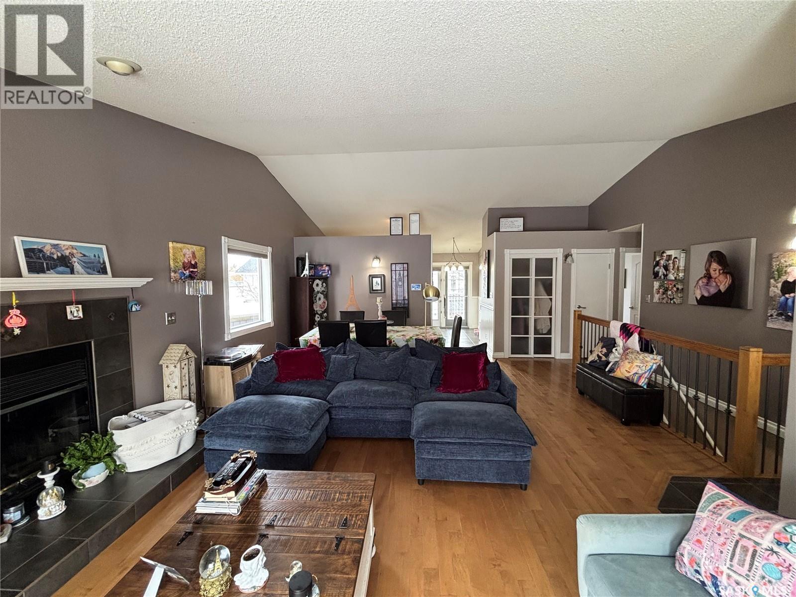 746 Sun Valley Drive, Estevan, Saskatchewan  S4A 2R2 - Photo 18 - SK032555