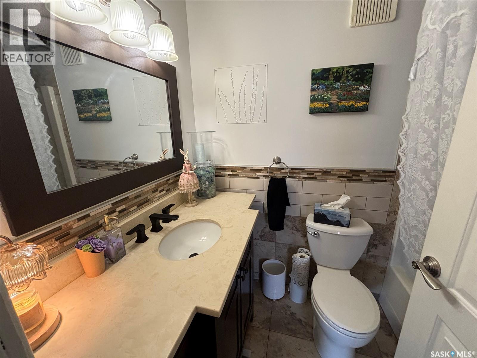 746 Sun Valley Drive, Estevan, Saskatchewan  S4A 2R2 - Photo 24 - SK032555