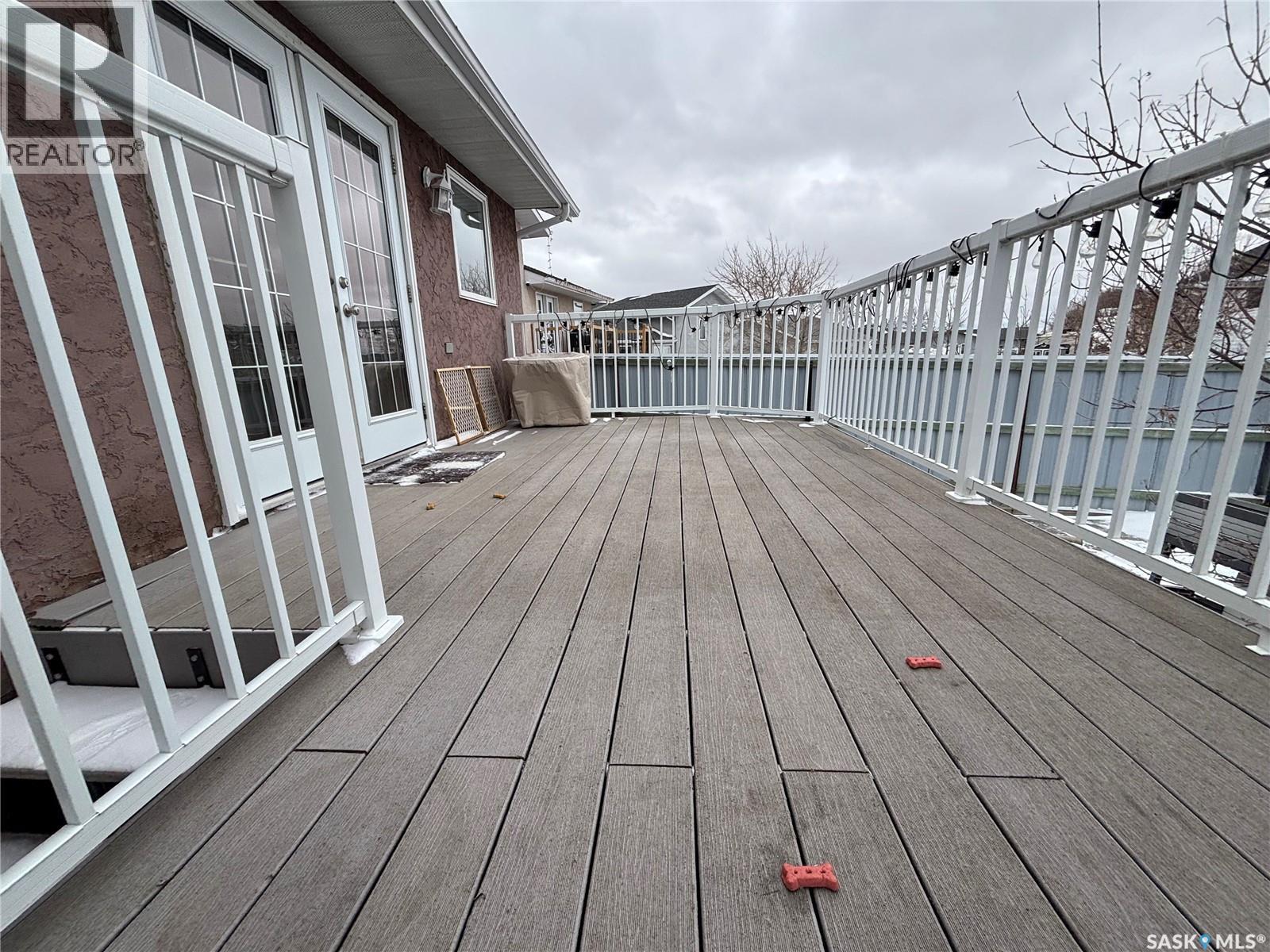 746 Sun Valley Drive, Estevan, Saskatchewan  S4A 2R2 - Photo 7 - SK032555