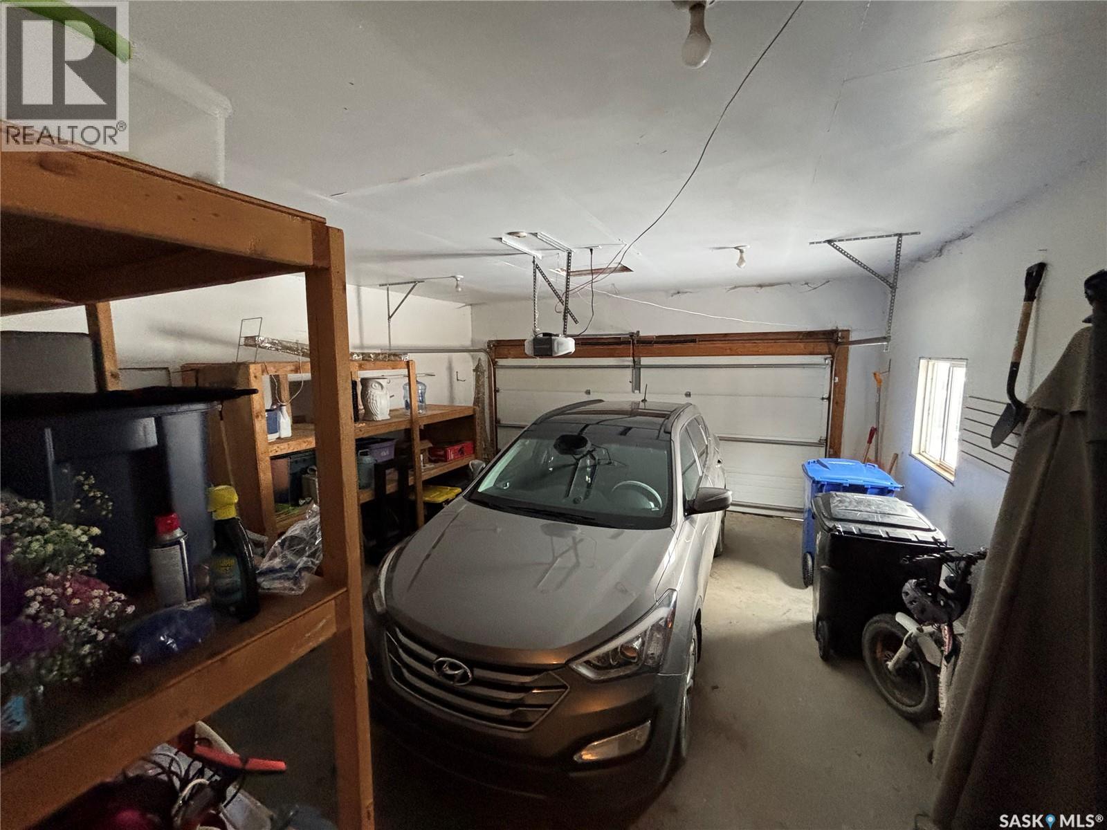 746 Sun Valley Drive, Estevan, Saskatchewan  S4A 2R2 - Photo 9 - SK032555