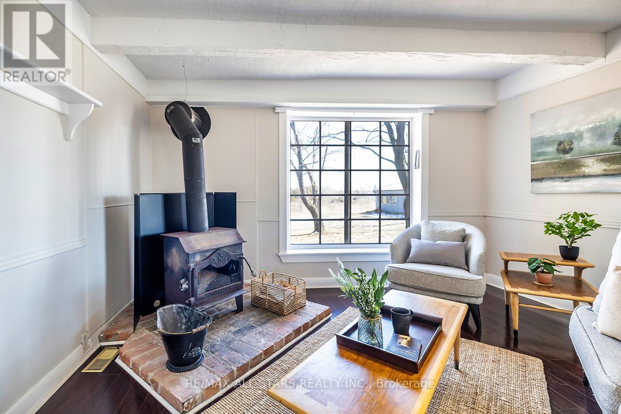 16865 Ridge Road, Brock, Ontario  L0C 1H0 - Photo 23 - N12983048