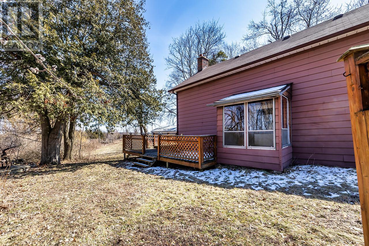 16865 Ridge Road, Brock, Ontario  L0C 1H0 - Photo 6 - N12983048