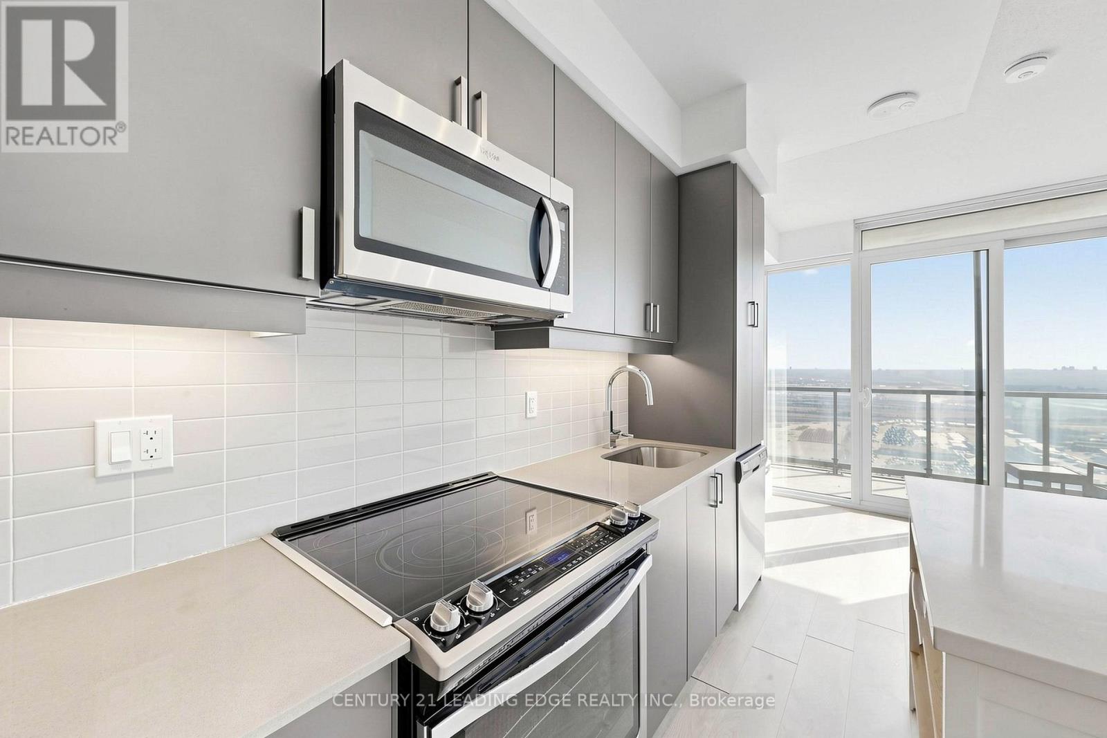 3618 - 7895 Jane Street, Vaughan, Ontario  L4K 0K2 - Photo 3 - N12983092