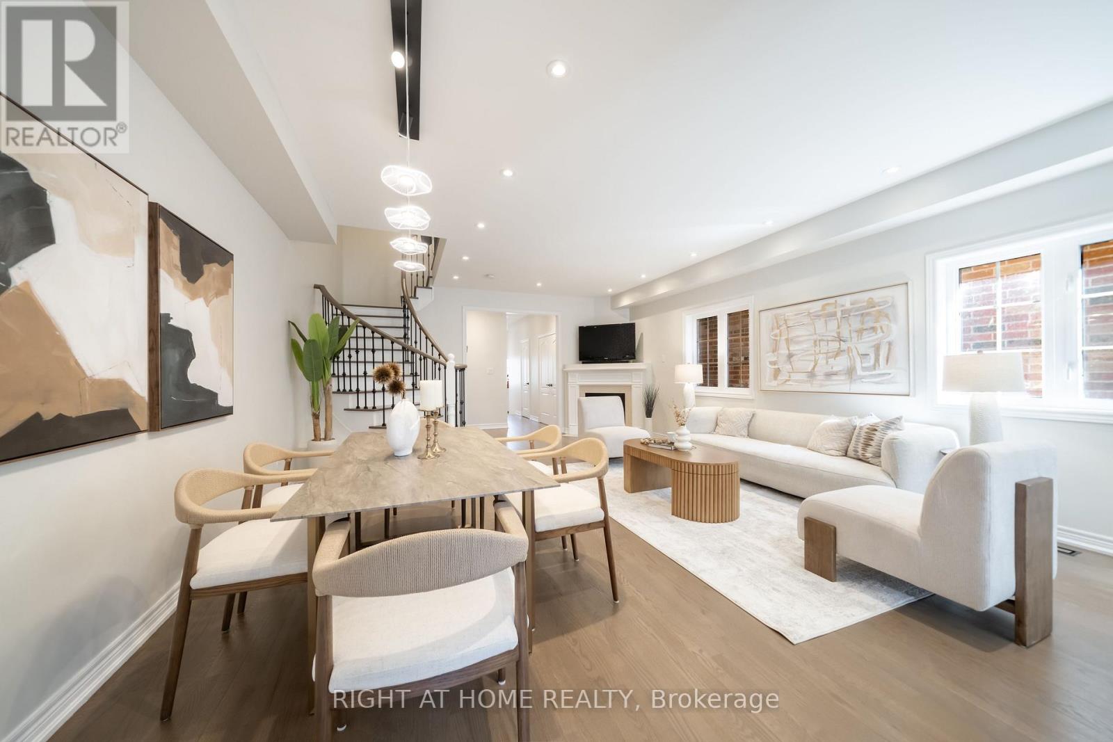 14 Lady Loretta Lane, Vaughan, Ontario  L6A 4G3 - Photo 13 - N12983158