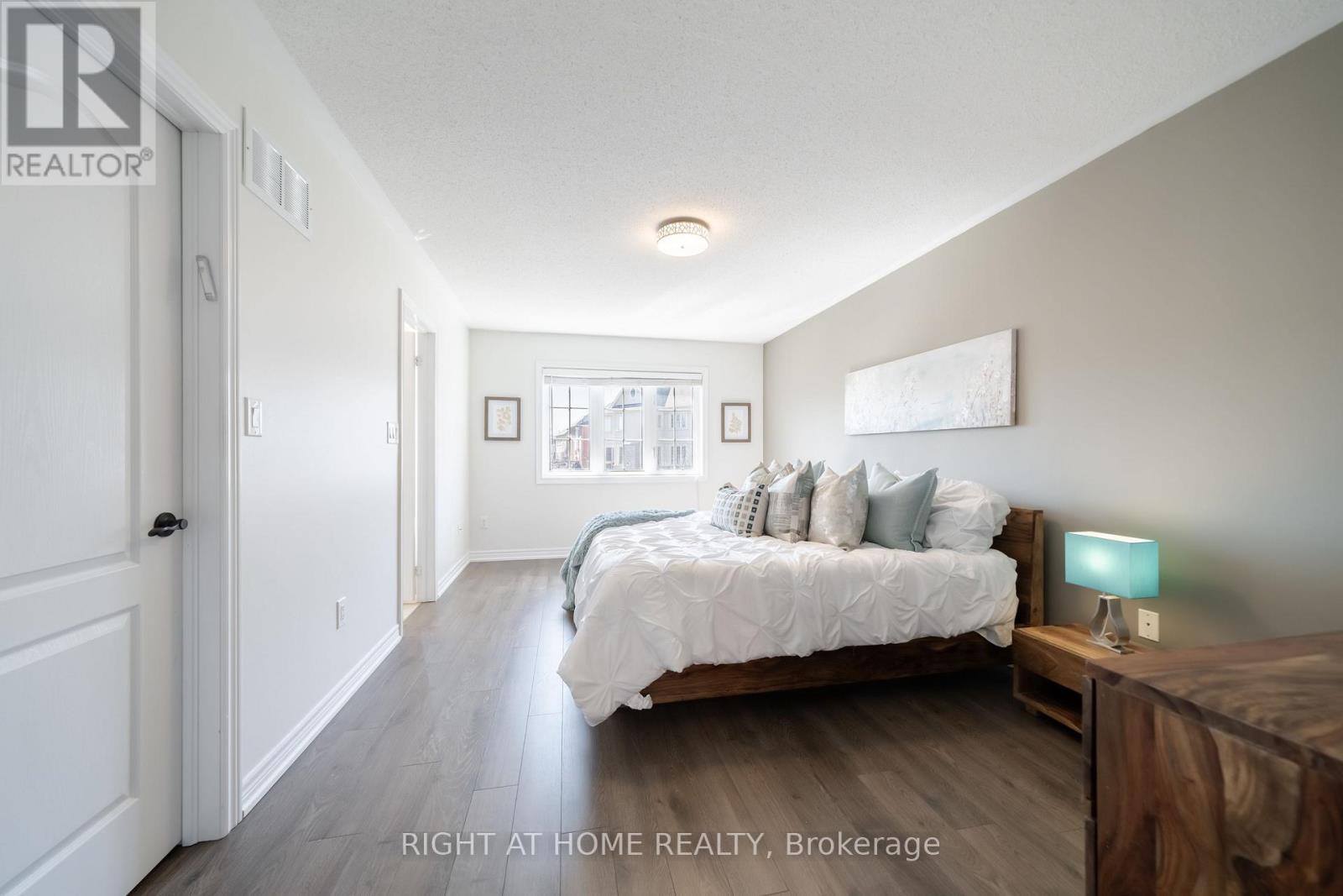 14 Lady Loretta Lane, Vaughan, Ontario  L6A 4G3 - Photo 26 - N12983158