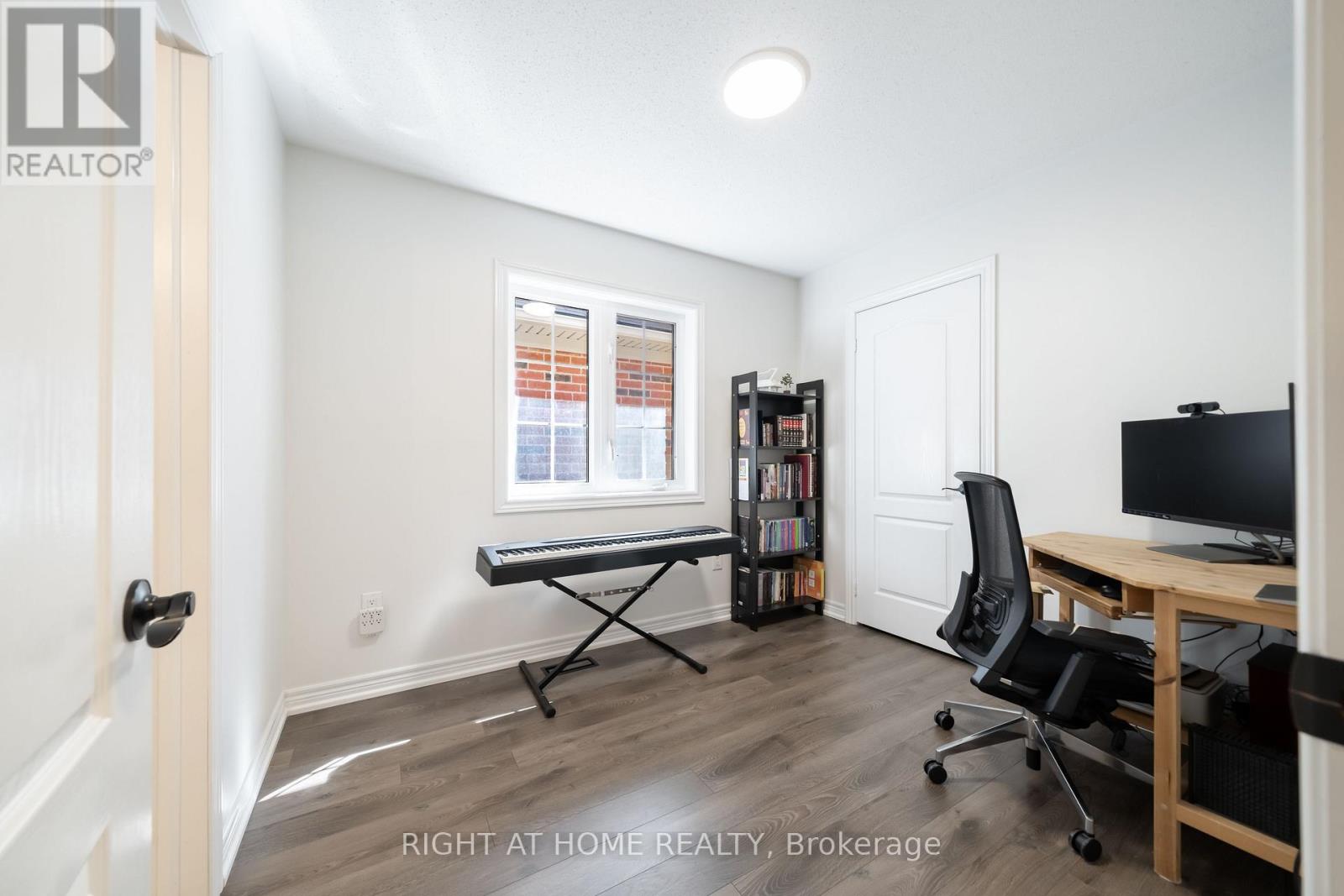 14 Lady Loretta Lane, Vaughan, Ontario  L6A 4G3 - Photo 36 - N12983158