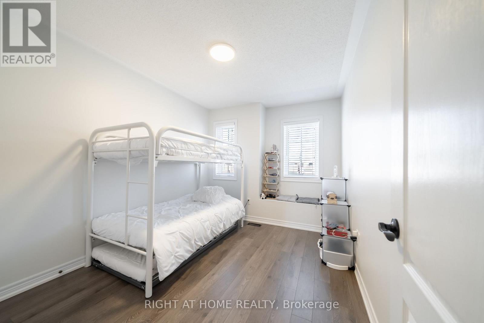 14 Lady Loretta Lane, Vaughan, Ontario  L6A 4G3 - Photo 37 - N12983158