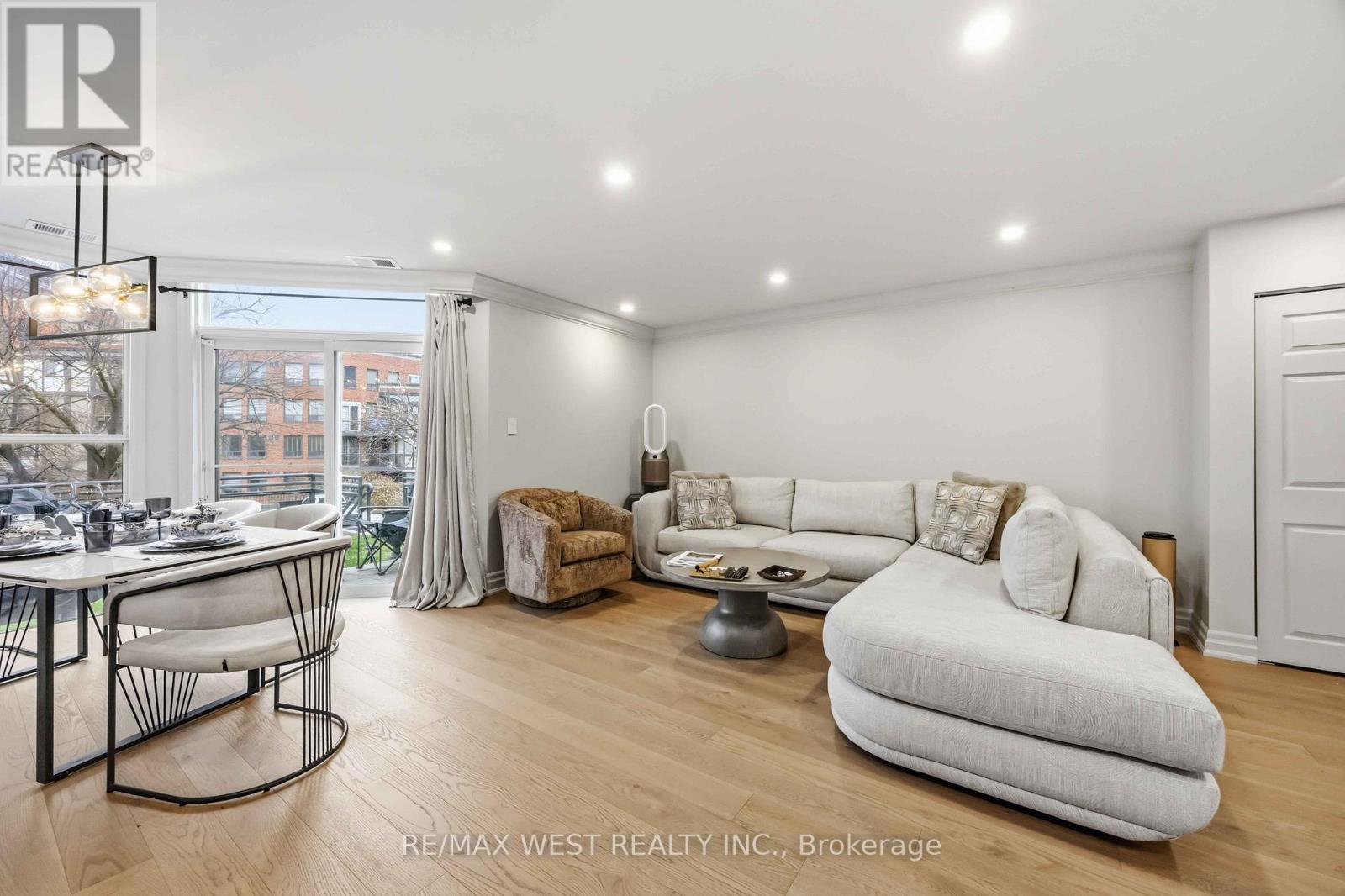 100 Arbors Lane, Vaughan, Ontario  L4L 7G4 - Photo 10 - N12983188