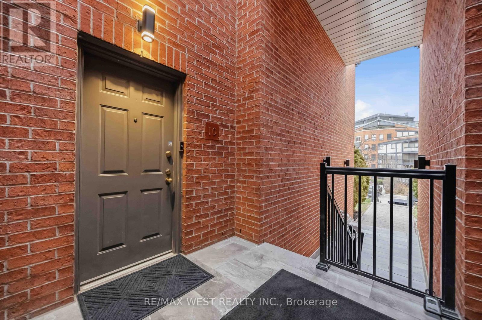 100 Arbors Lane, Vaughan, Ontario  L4L 7G4 - Photo 4 - N12983188