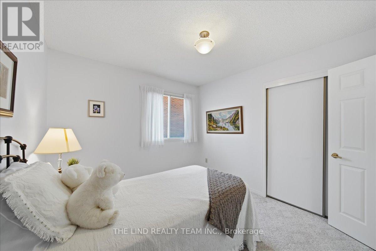 17 April Gardens, Aurora, Ontario  L4G 4R7 - Photo 21 - N12983200