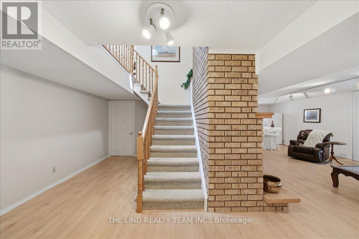 17 April Gardens, Aurora, Ontario  L4G 4R7 - Photo 25 - N12983200