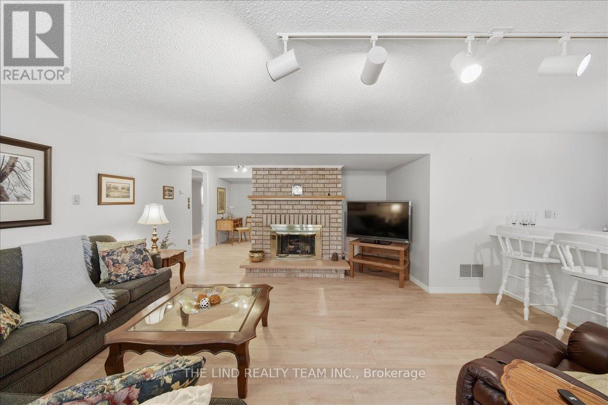 17 April Gardens, Aurora, Ontario  L4G 4R7 - Photo 31 - N12983200