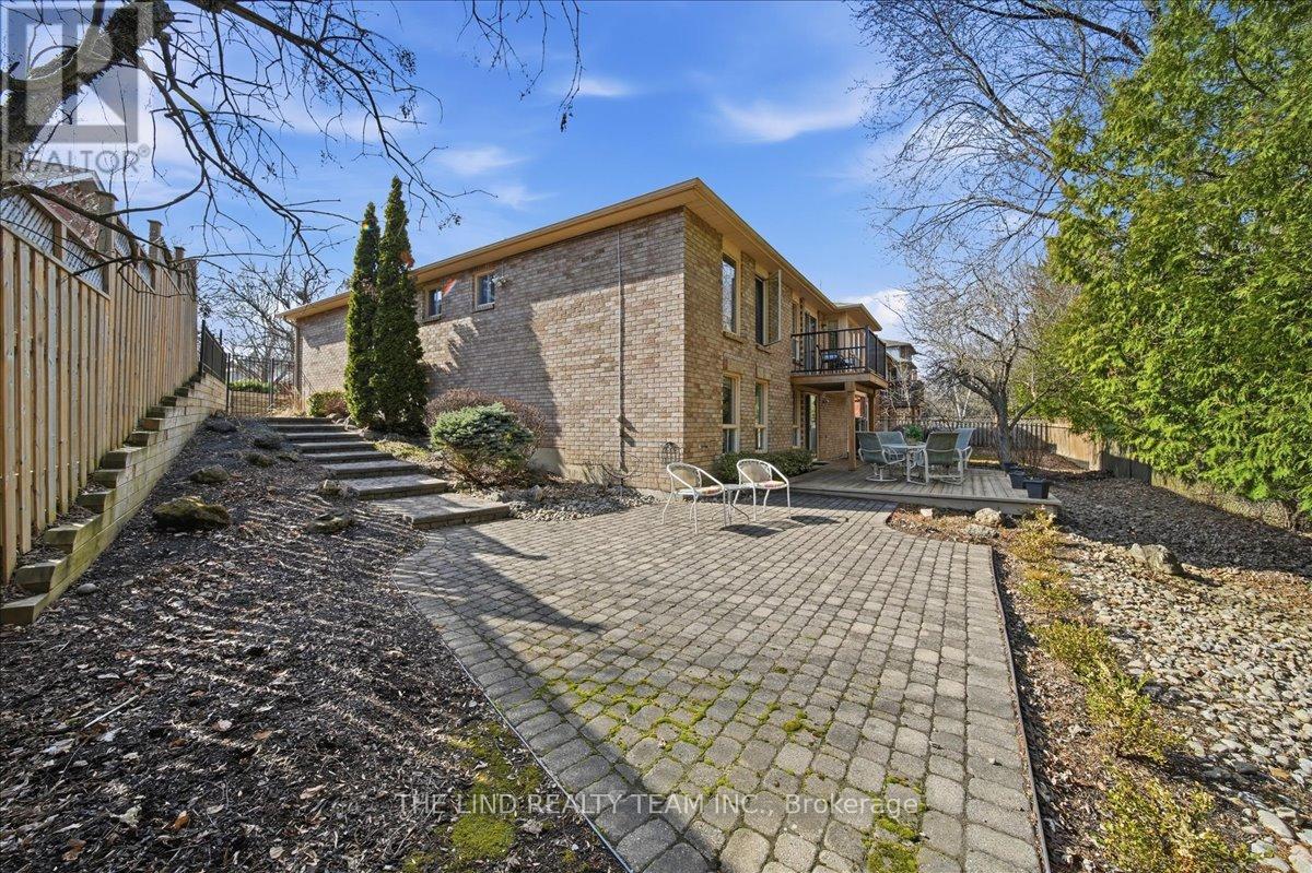 17 April Gardens, Aurora, Ontario  L4G 4R7 - Photo 40 - N12983200