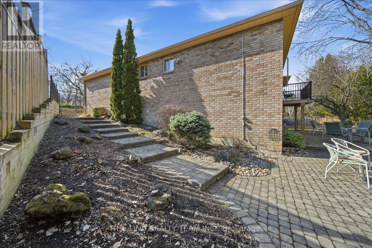 17 April Gardens, Aurora, Ontario  L4G 4R7 - Photo 41 - N12983200