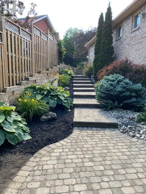 17 April Gardens, Aurora, Ontario  L4G 4R7 - Photo 46 - N12983200