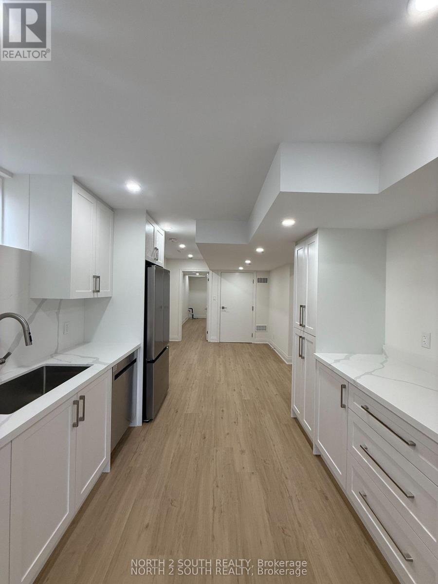 2271 Whitewood Crescent, Innisfil, Ontario  L9S 2B1 - Photo 17 - N12983258