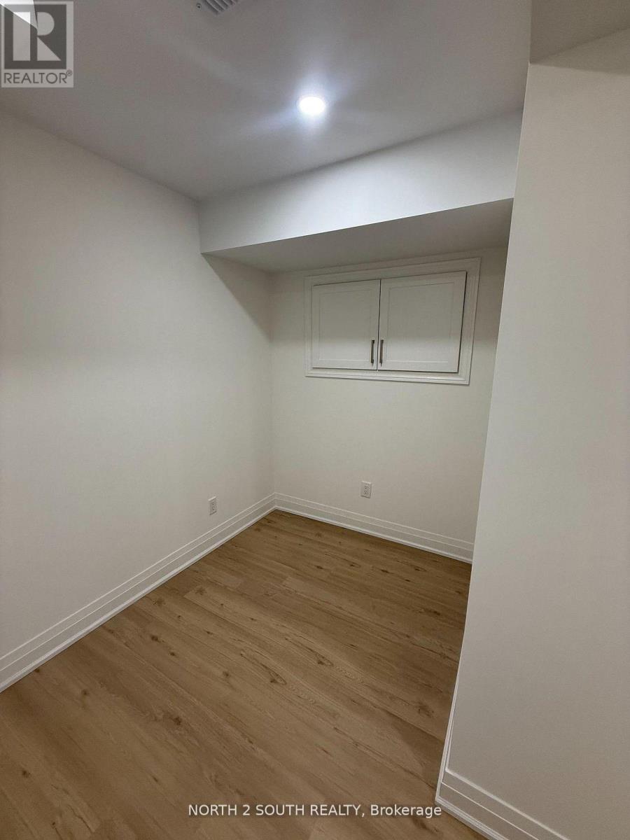 2271 Whitewood Crescent, Innisfil, Ontario  L9S 2B1 - Photo 24 - N12983258