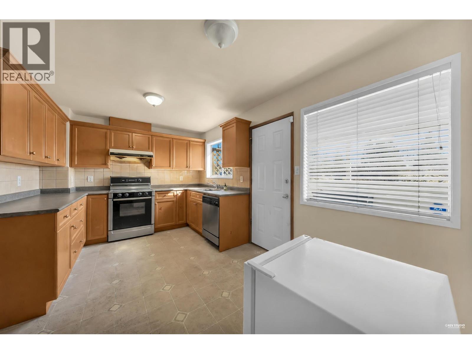 7790 Elliott Street, Vancouver, British Columbia  V5S 2N9 - Photo 9 - R3109010