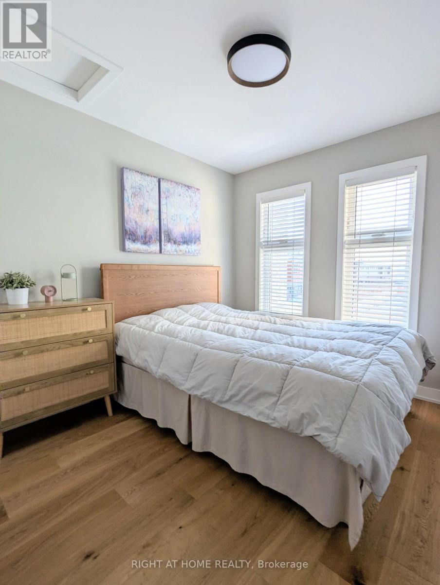 22 Westwood Avenue, Barrie, Ontario  L9J 0M6 - Photo 18 - S12983178