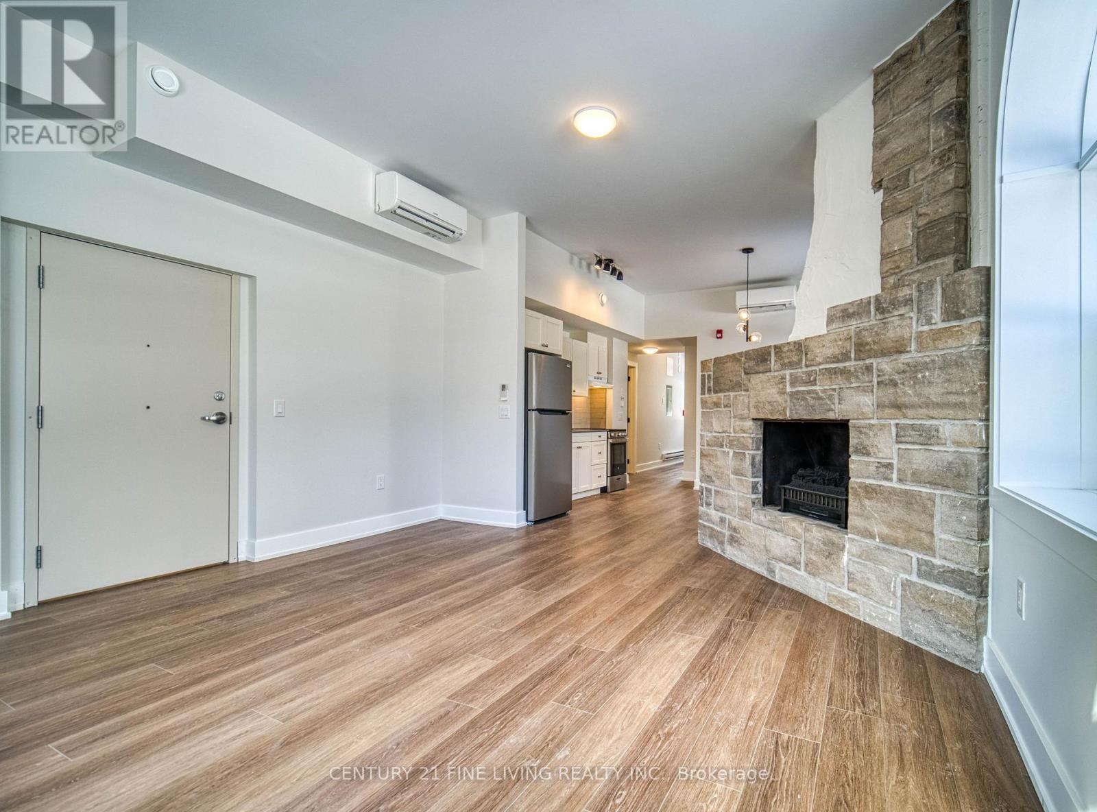 102 - 1614 Ridge Road E, Oro-Medonte (Hawkestone), Ontario  L0L 1T0 - Photo 2 - S12983184