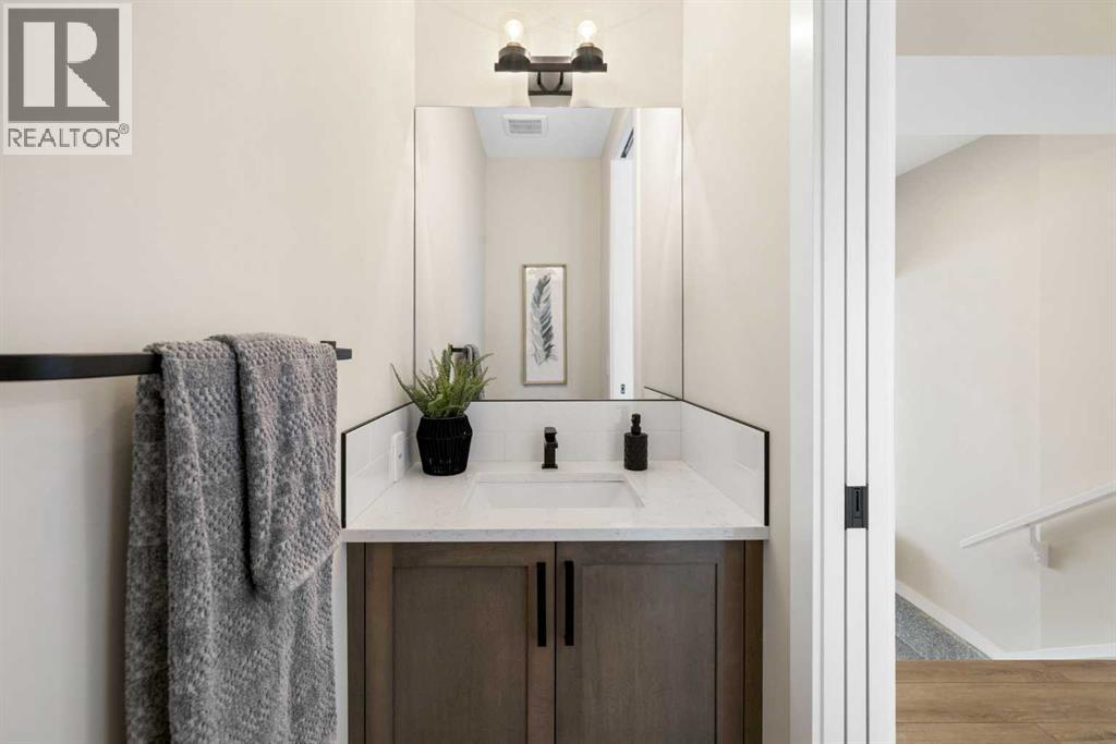 458 Kinniburgh Loop, Chestermere, Alberta  T1X 3C2 - Photo 3 - A2293021