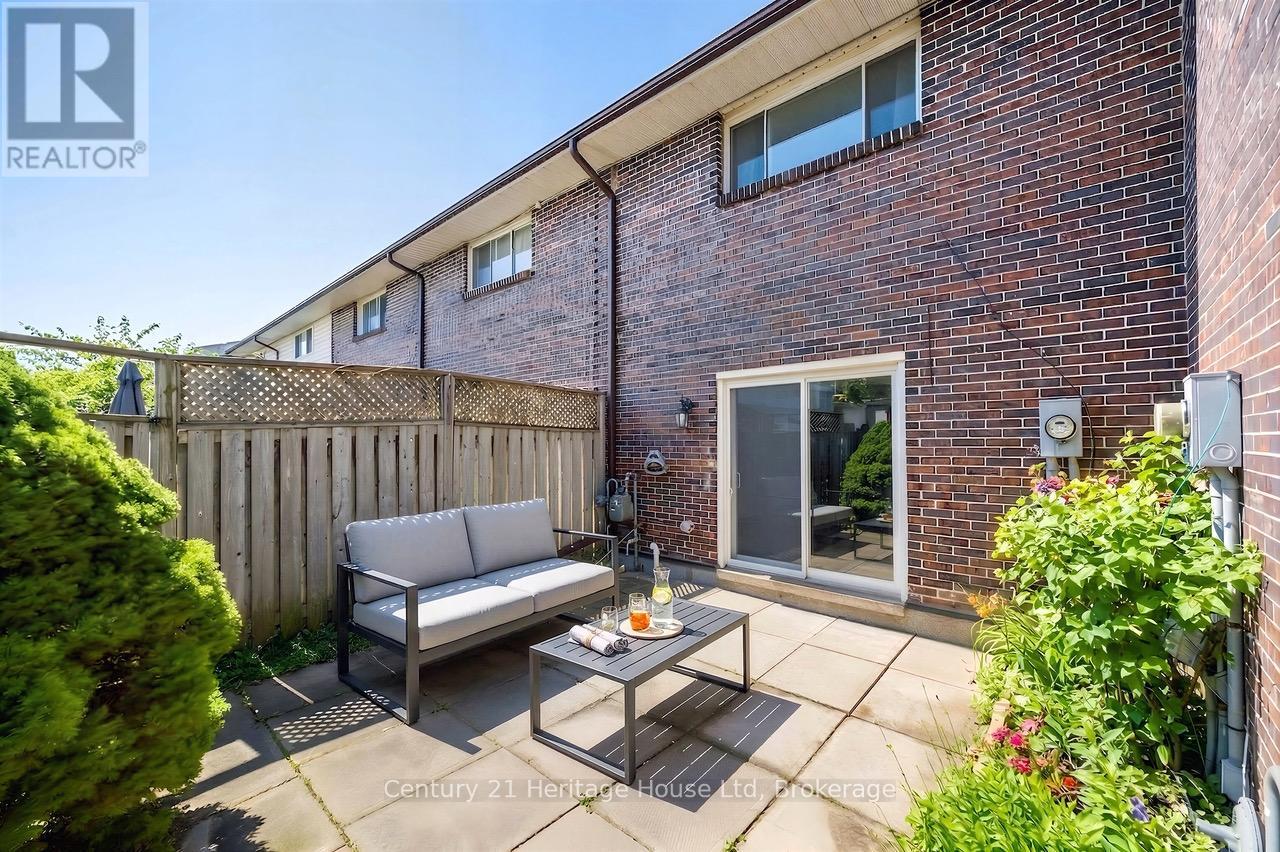 230 - 31 Greengate Road, Guelph, Ontario  N1H 6R3 - Photo 40 - X12982726