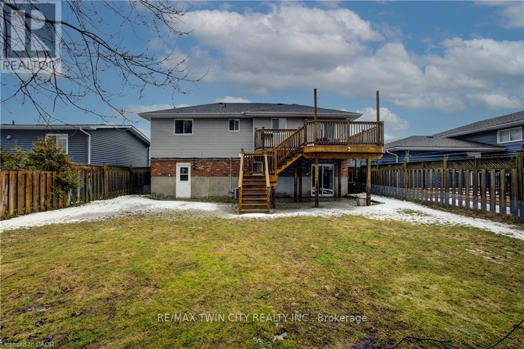 647 Kennard Crescent, Kincardine, Ontario  N2Z 1T4 - Photo 29 - X12911820