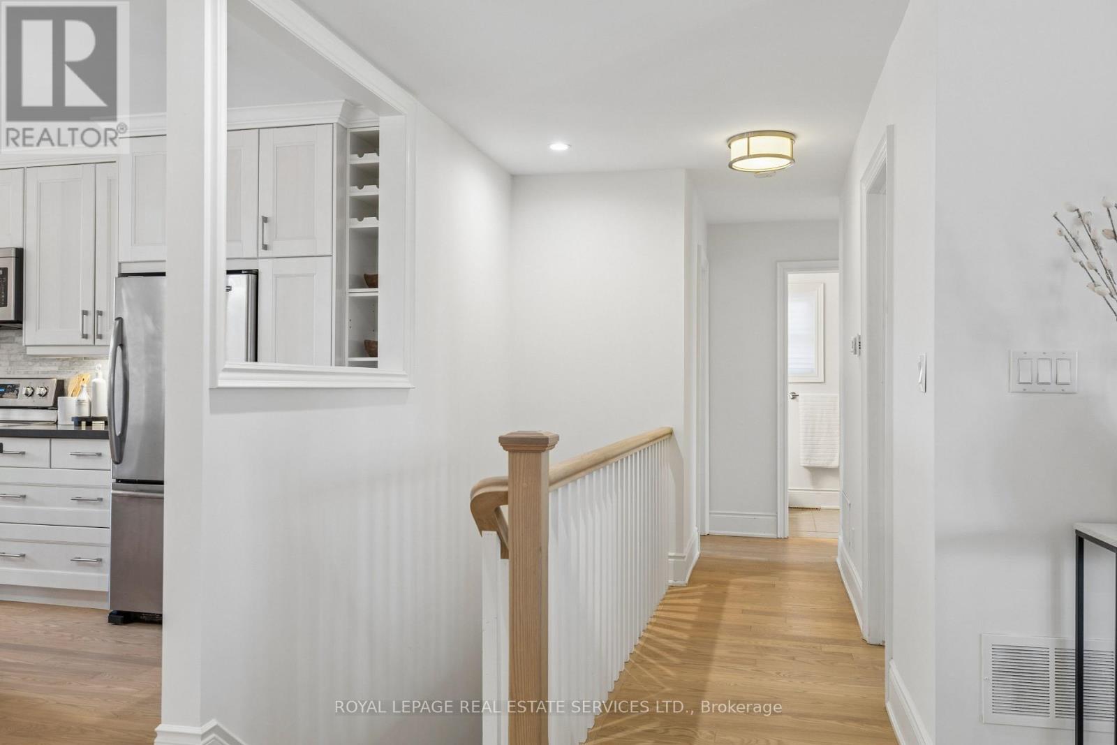 434 Winston Road, Oakville, Ontario  L6L 4W8 - Photo 15 - W12982986