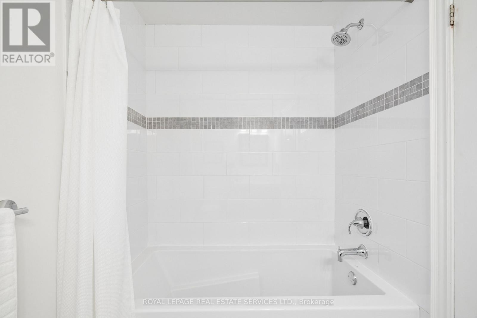 434 Winston Road, Oakville, Ontario  L6L 4W8 - Photo 22 - W12982986