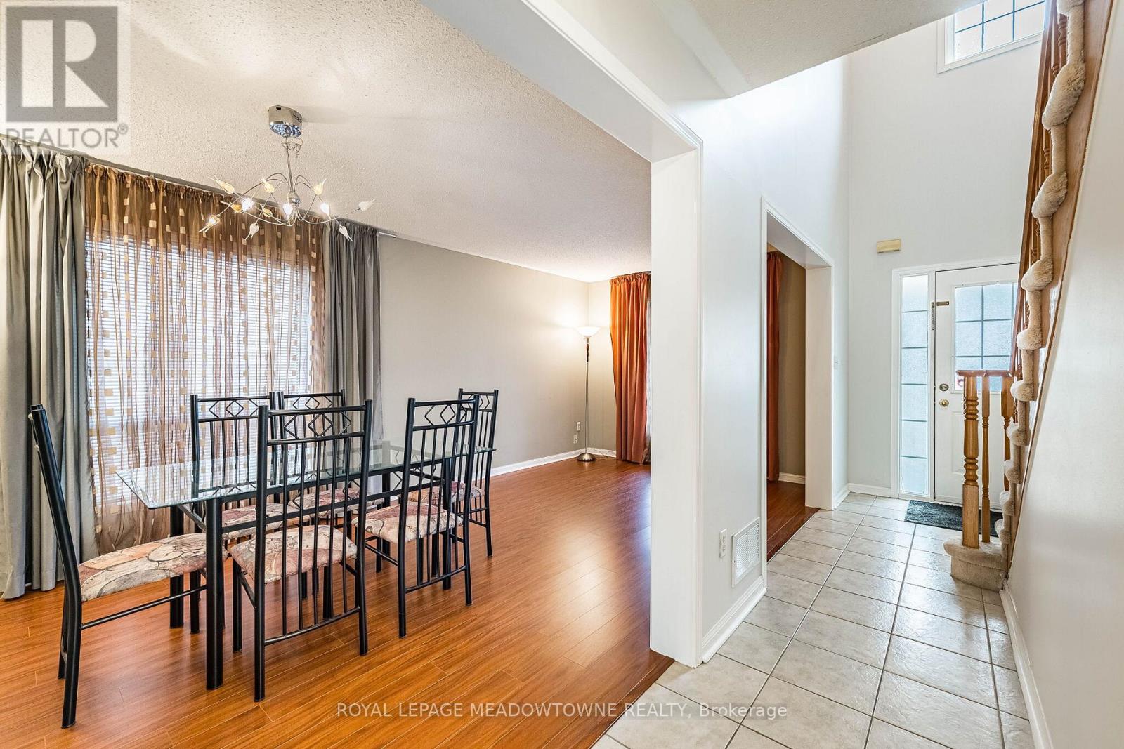 33 Sugarhill Drive, Brampton, Ontario  L7A 3L8 - Photo 12 - W12982988