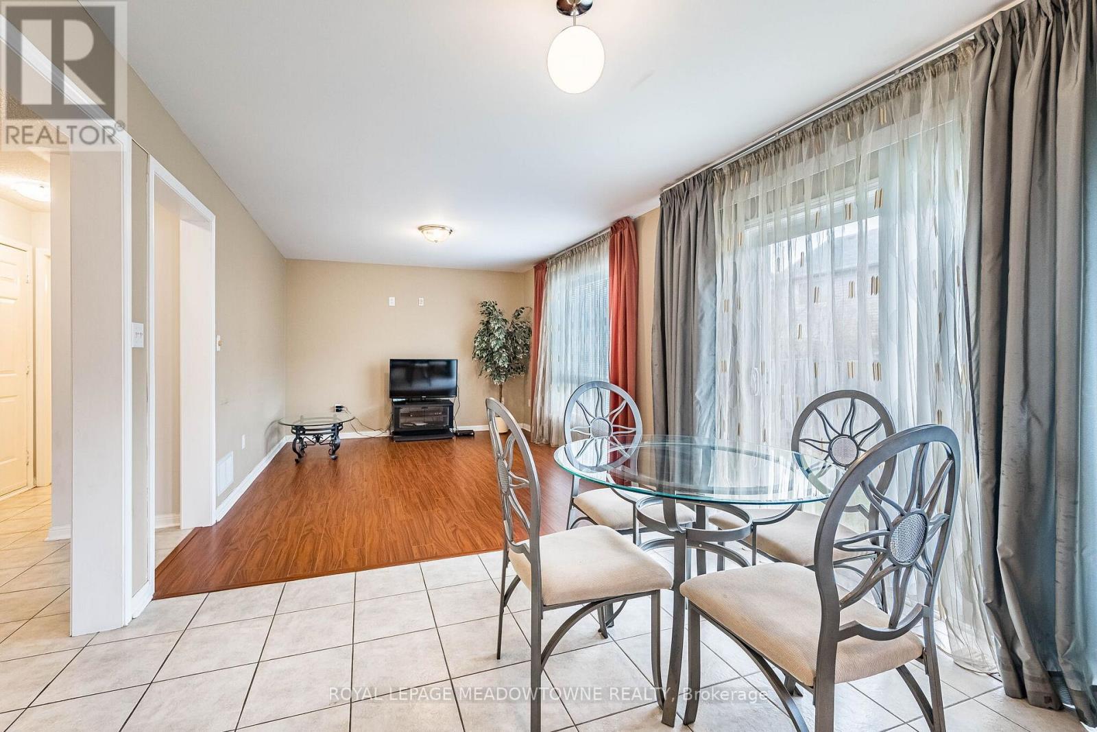 33 Sugarhill Drive, Brampton, Ontario  L7A 3L8 - Photo 25 - W12982988