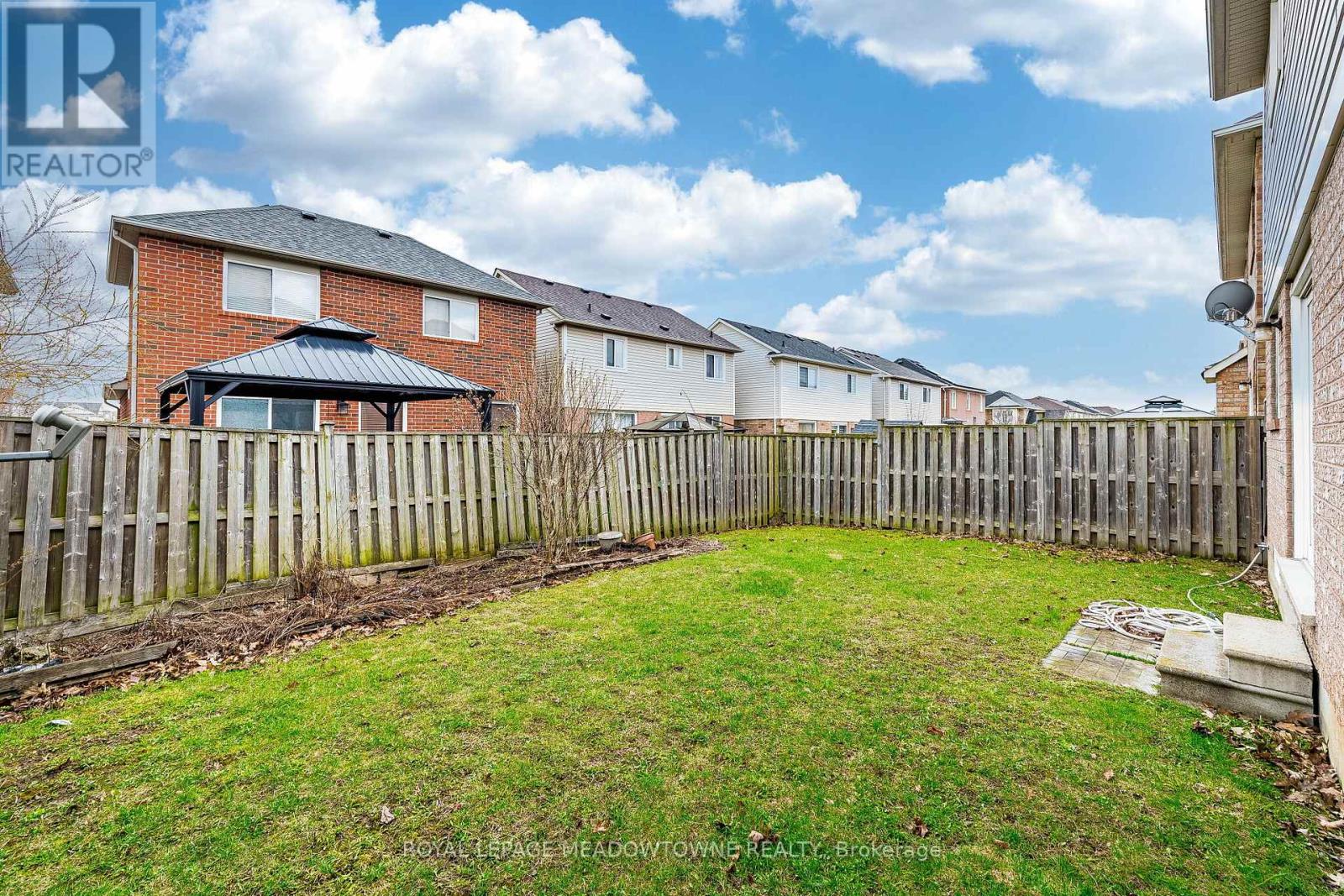 33 Sugarhill Drive, Brampton, Ontario  L7A 3L8 - Photo 47 - W12982988