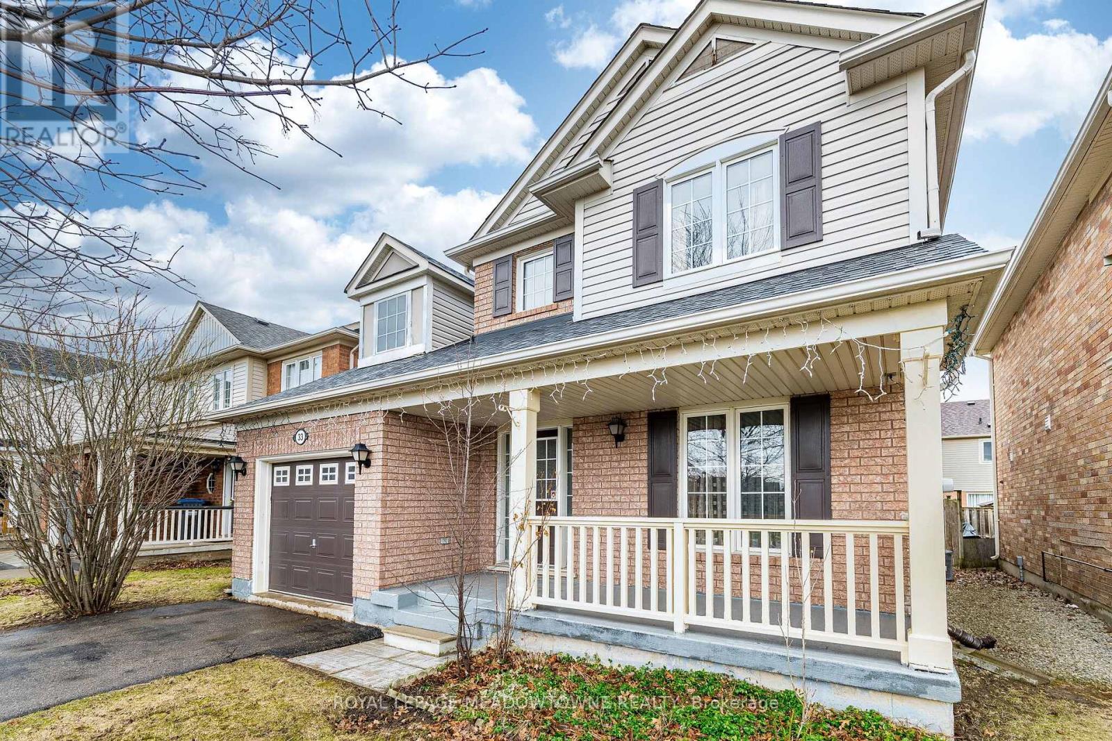 33 Sugarhill Drive, Brampton, Ontario  L7A 3L8 - Photo 7 - W12982988