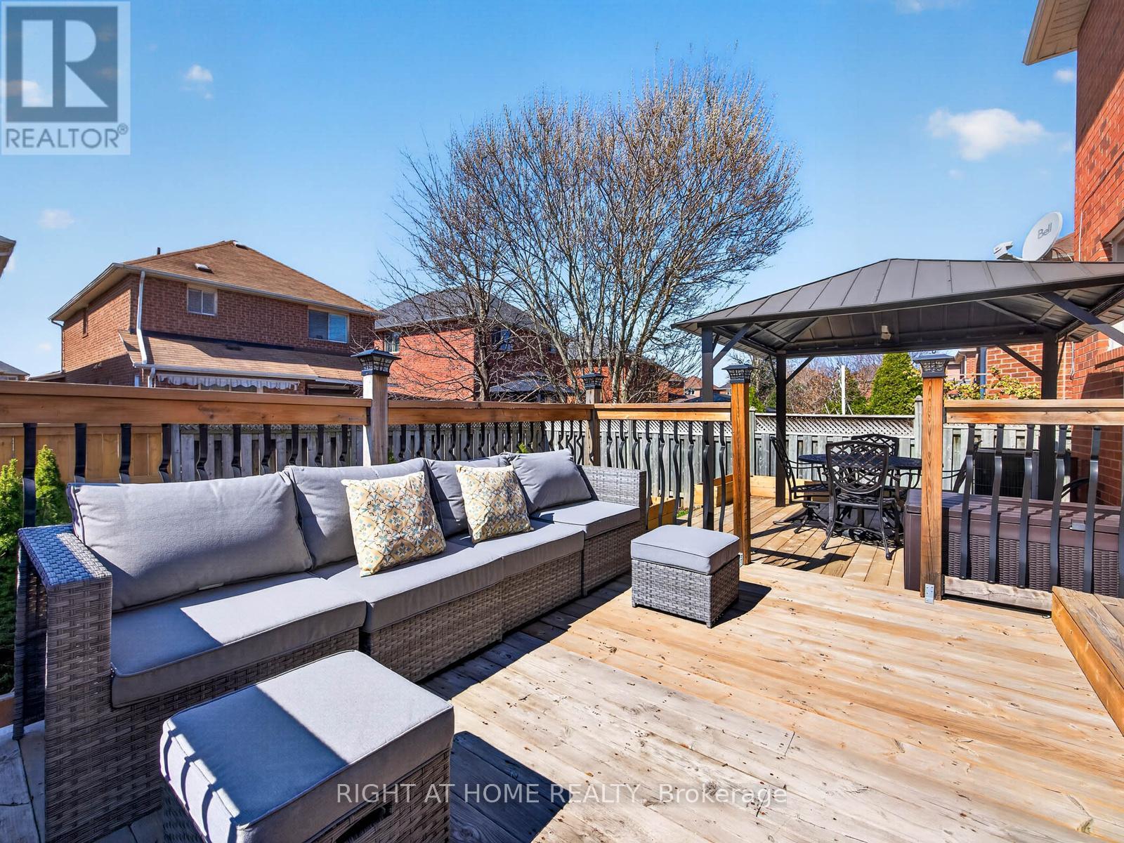 7068 Rosehurst Drive, Mississauga, Ontario  L5N 6Y8 - Photo 37 - W12983008