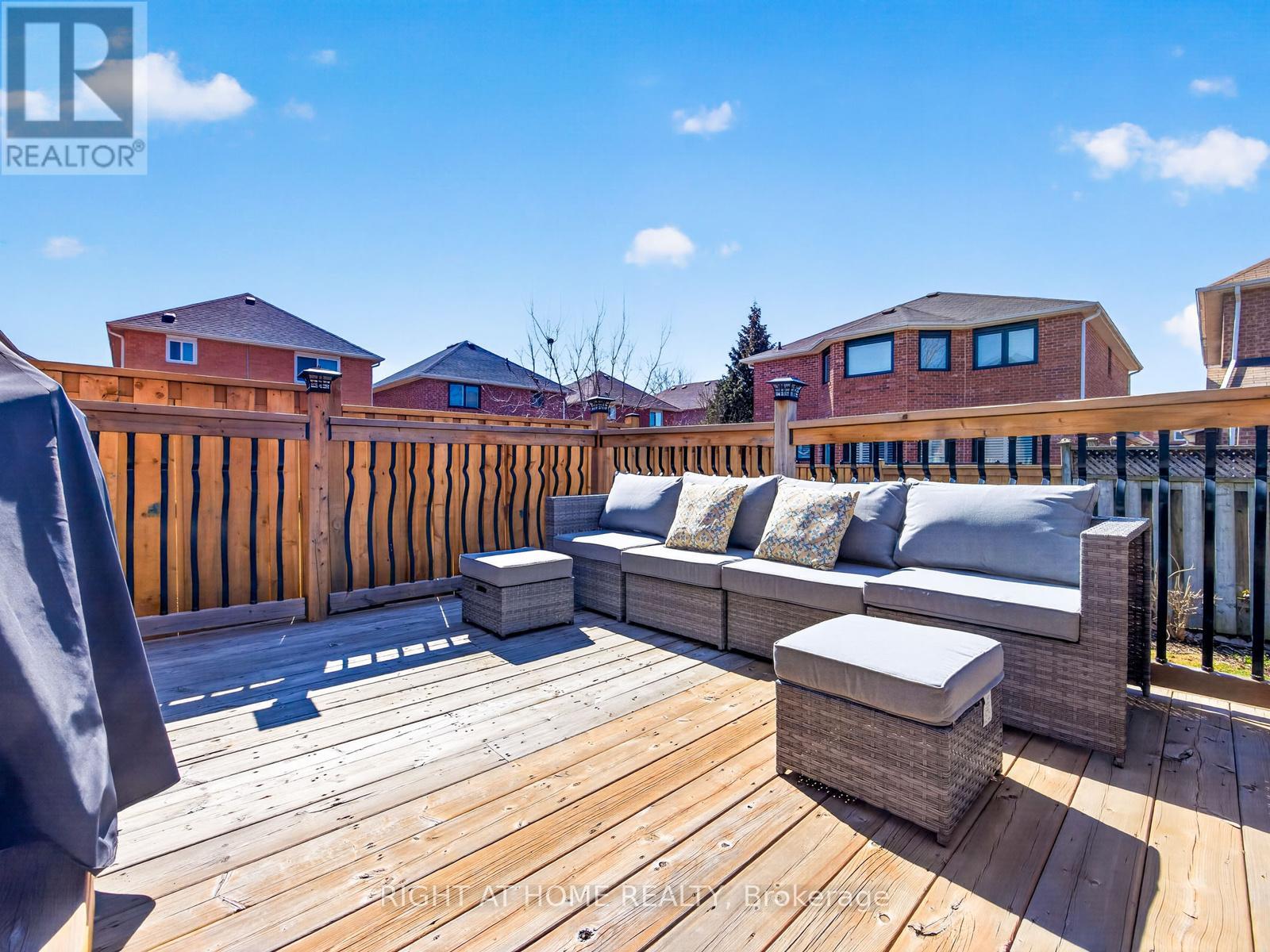 7068 Rosehurst Drive, Mississauga, Ontario  L5N 6Y8 - Photo 38 - W12983008