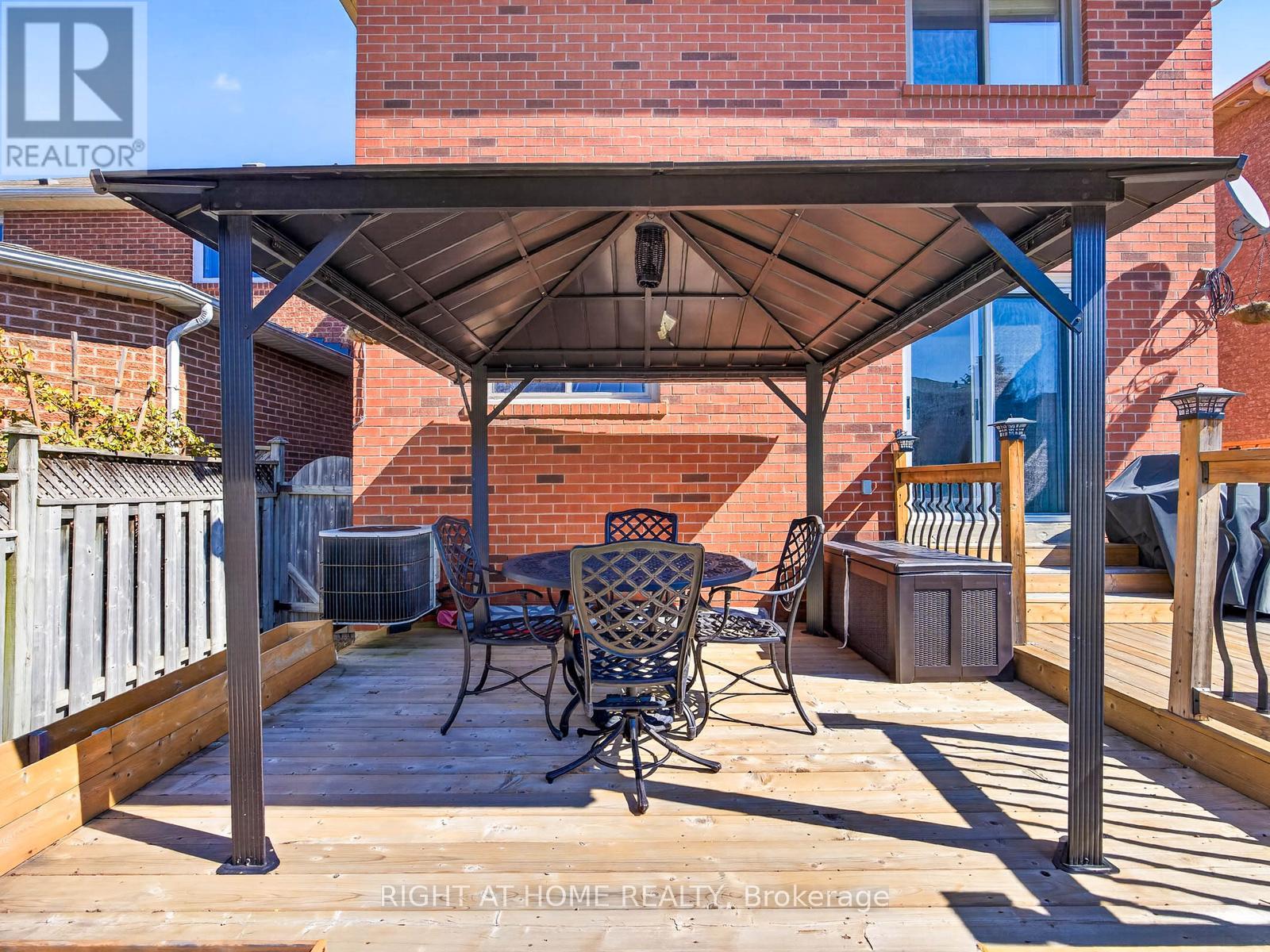 7068 Rosehurst Drive, Mississauga, Ontario  L5N 6Y8 - Photo 39 - W12983008