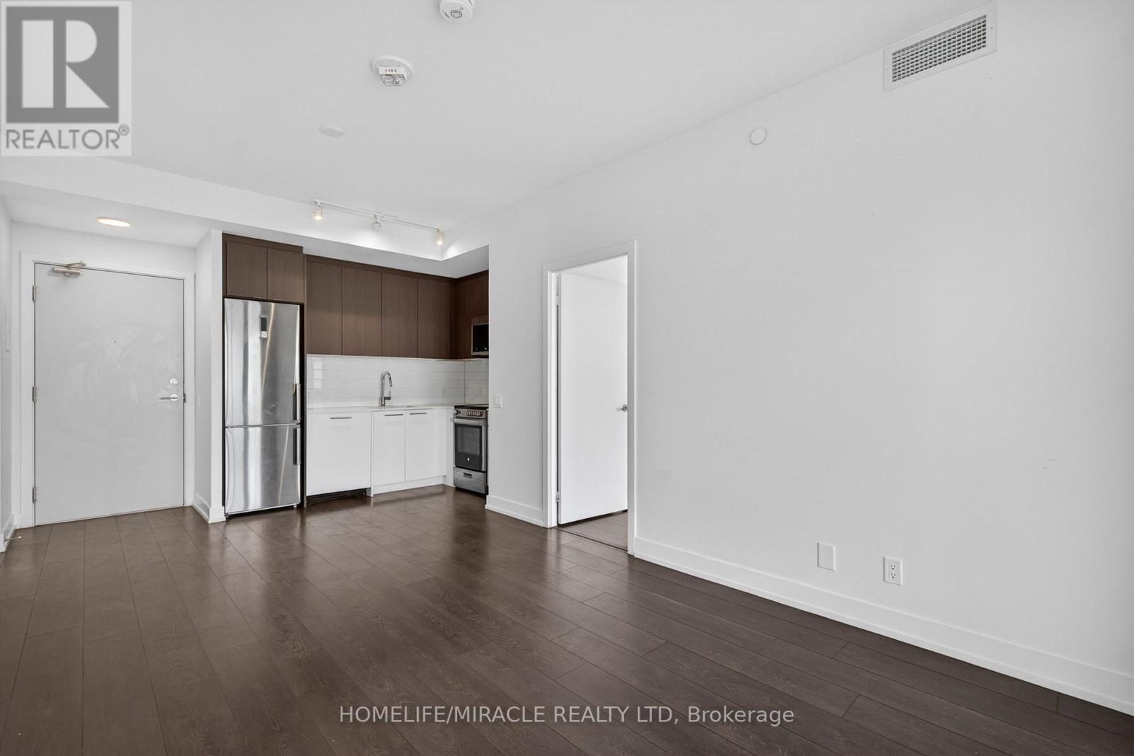 1105 - 225 Veterans Drive N, Brampton, Ontario  L7A 5L7 - Photo 21 - W12983010