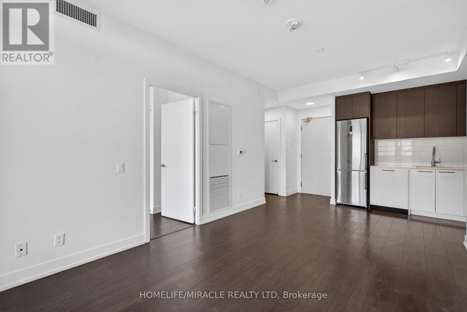 1105 - 225 Veterans Drive N, Brampton, Ontario  L7A 5L7 - Photo 22 - W12983010