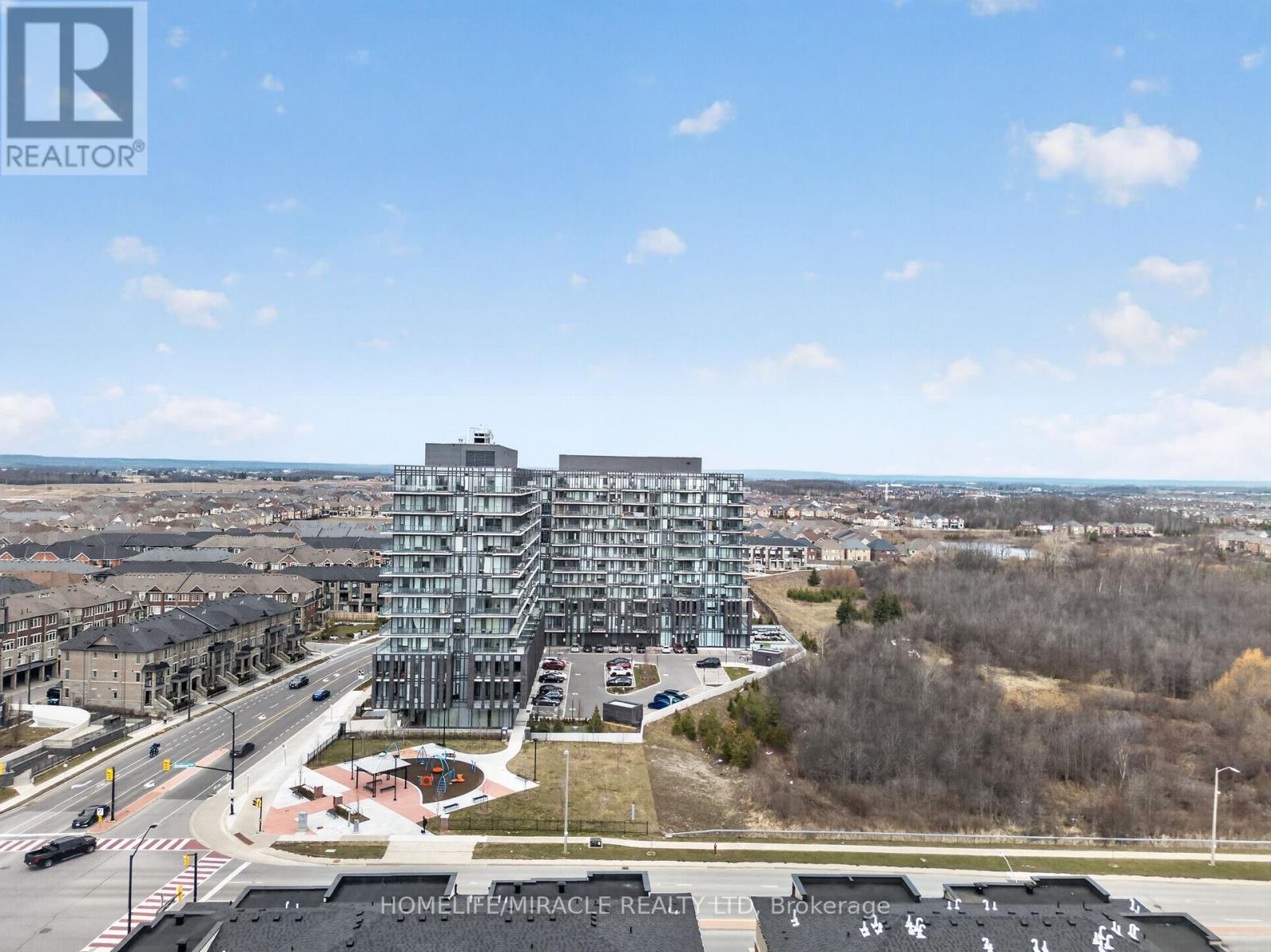 1105 - 225 Veterans Drive N, Brampton, Ontario  L7A 5L7 - Photo 4 - W12983010