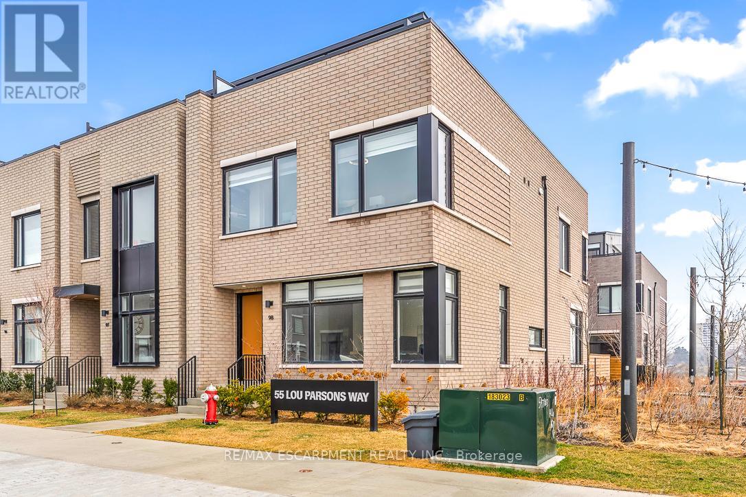 98 - 35 Lou Parson Way, Mississauga, Ontario  L5H 0B2 - Photo 2 - W12983084