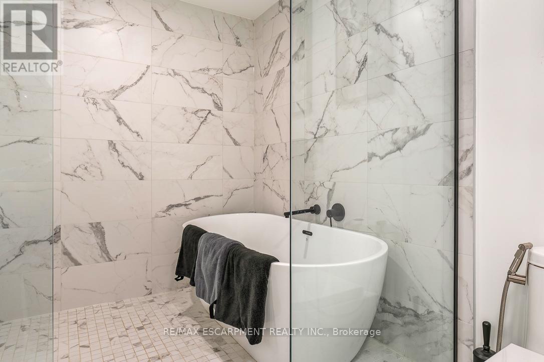 98 - 35 Lou Parson Way, Mississauga, Ontario  L5H 0B2 - Photo 30 - W12983084